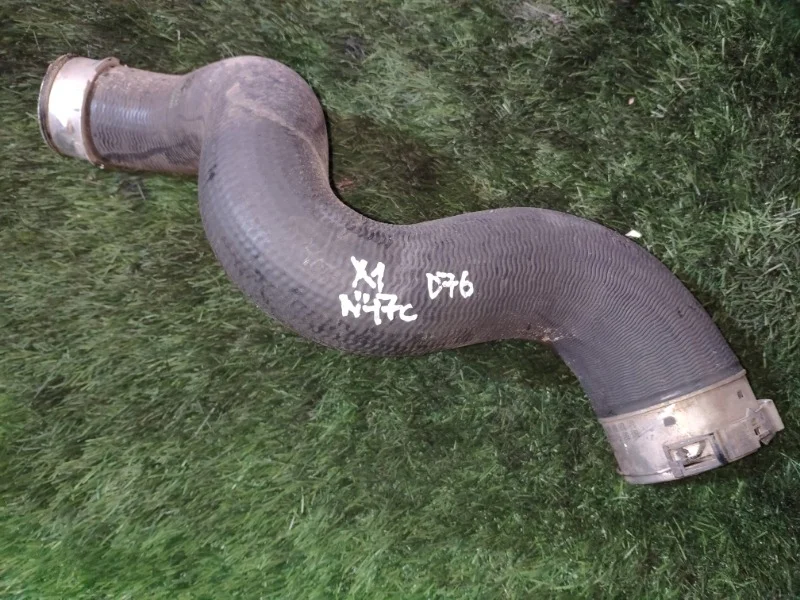 Воздуховод наддувочного воздуха BMW X1 20D 2013 E84