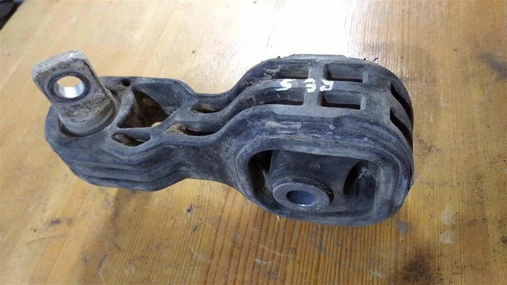 Б.у. опора двигателя HONDA CR-V RE HONDA CR-V RE