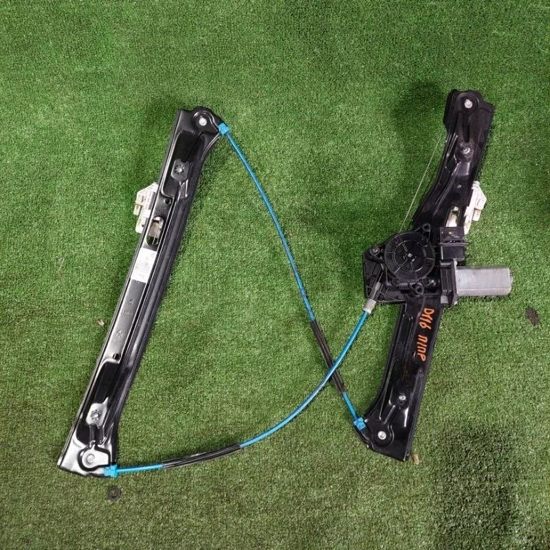 Стеклоподъемник BMW F30