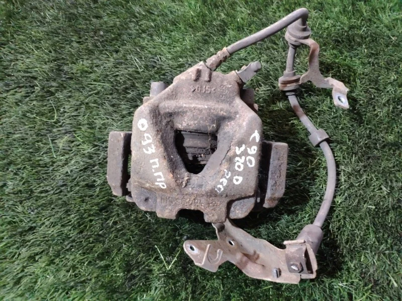 Суппорт тормозной BMW 320D 2008 E90