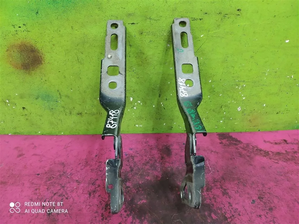 Петли капота Audi Q7 2006-2015 4L0823301 4L0823302