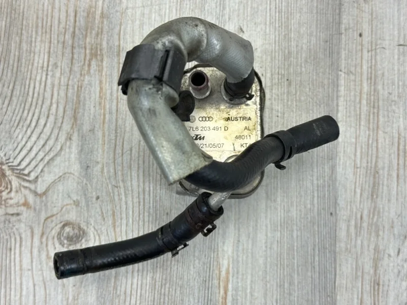 Радиатор топливный Audi Q7 2007-2015 4L