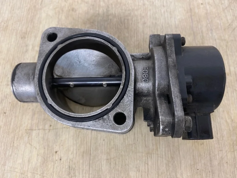 Дросельная заслонка Mitsubishi Pajero 3 2000 2001 2002 2003 2004 2005 2006 ME191186 V64W 4D56