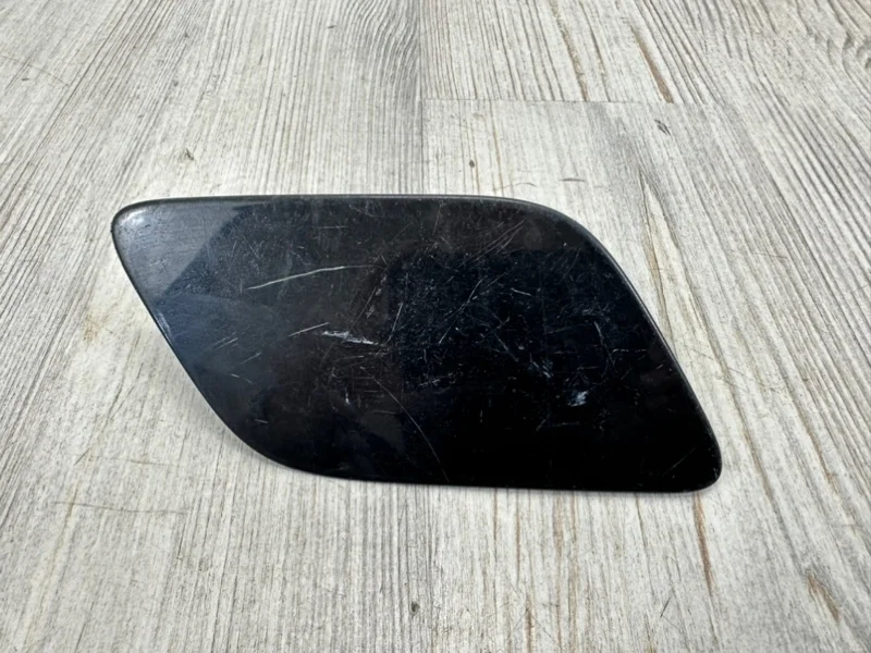 Крышка форсунки омывателя фар Audi Q7 2007-2009 4L