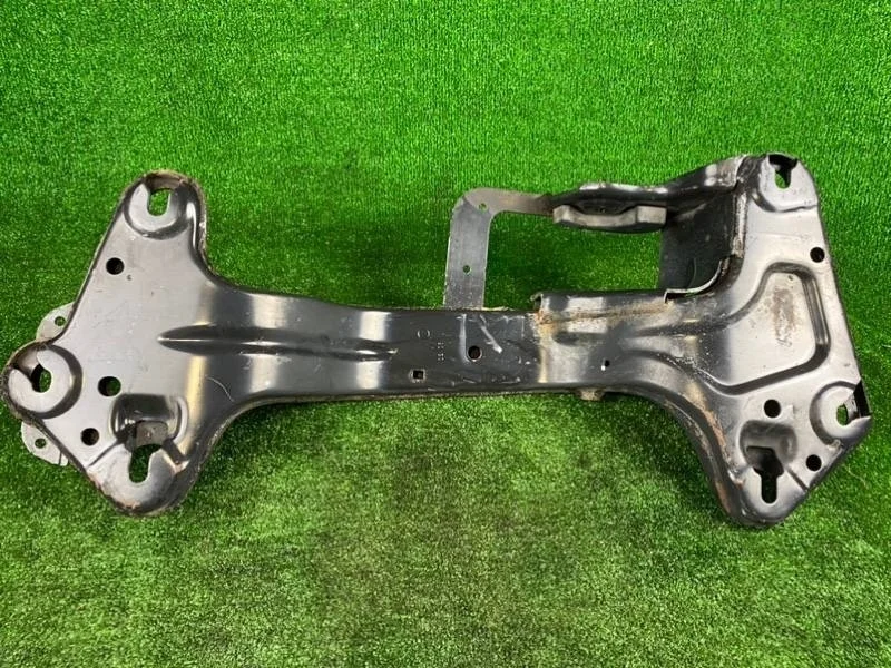 Кронштейн кпп BMW X5 E53