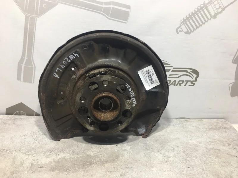 Кулак задний левый Mercedes-benz 2007 W204