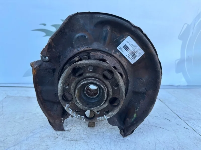 Кулак задний левый Mercedes-benz 2006 S203