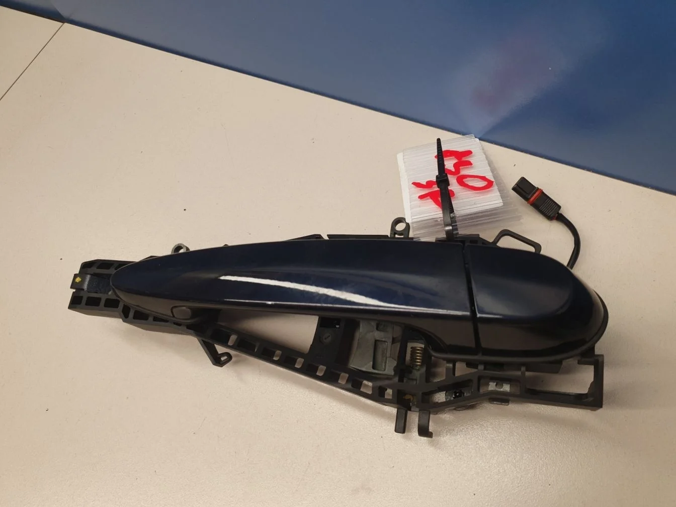 Ручка двери наружная правая для BMW 3 F30 2011-2018