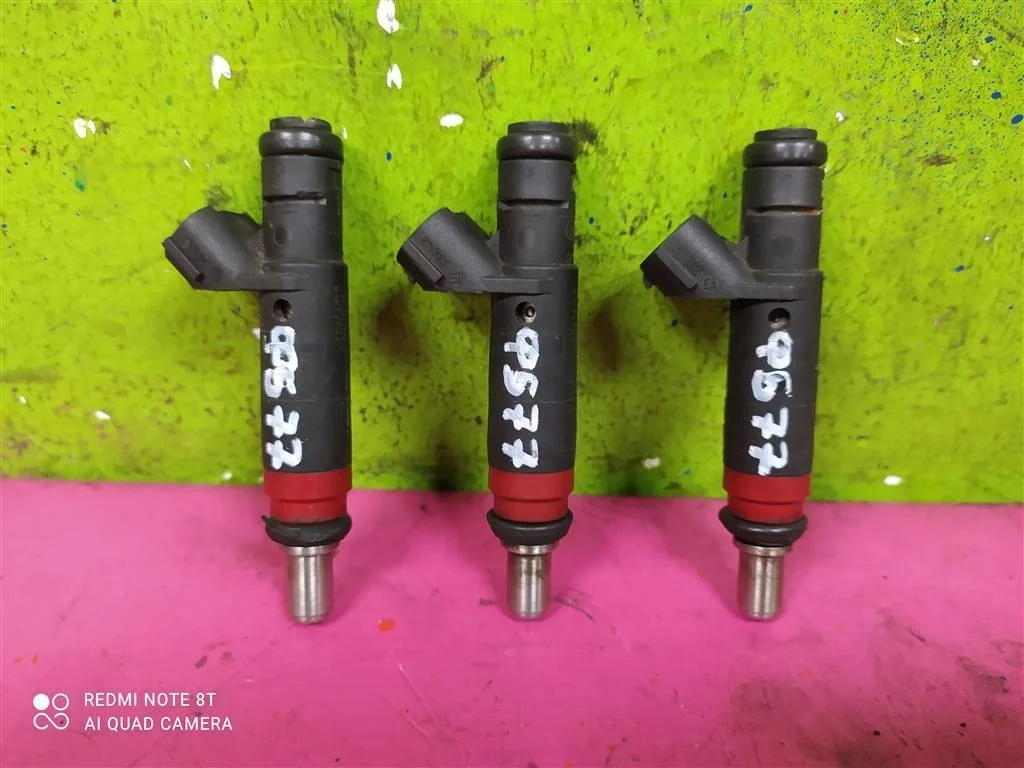 Форсунка Fabia Polo 4 1,2 AWY BMD BBM 03D906031C