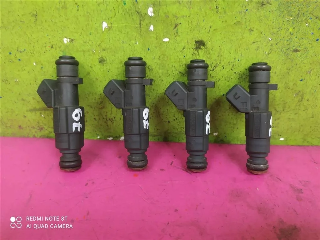 Форсунка VW Caddy Polo 3 1996-2003 1,4 030906031J