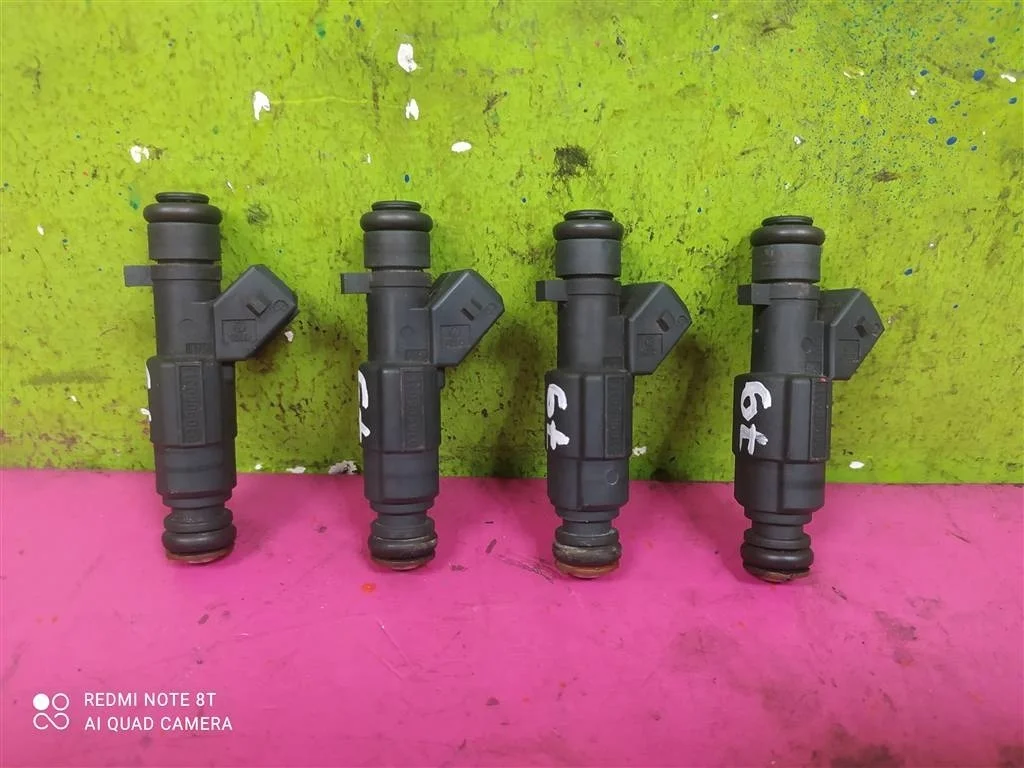 Форсунка VW Caddy Polo 3 1996-2003 1,4 030906031J