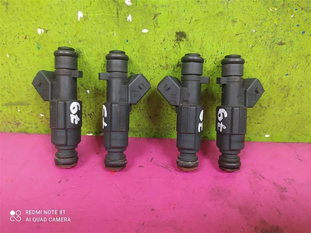 Форсунка VW Caddy Polo 1,4 AKK ANW AUD 030906031J