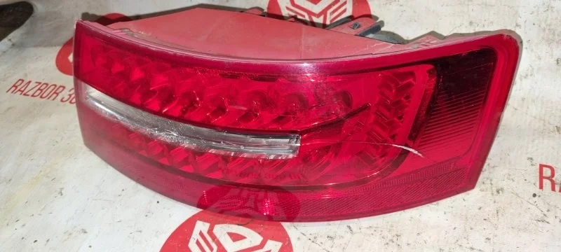 Фонарь Audi A6 2010 4F2
