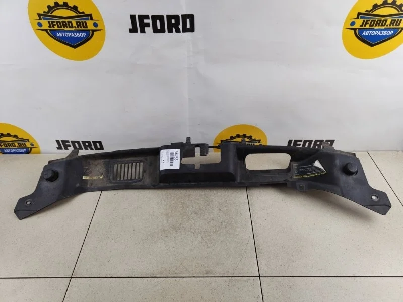 Дефлектор над радиатором Volvo C70 2007