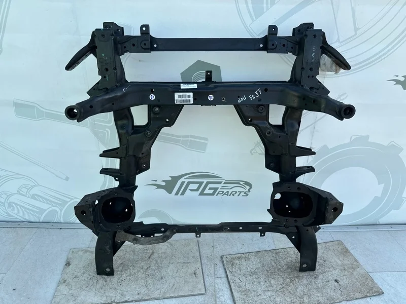 Подрамник передний BMW X6 2013 E71