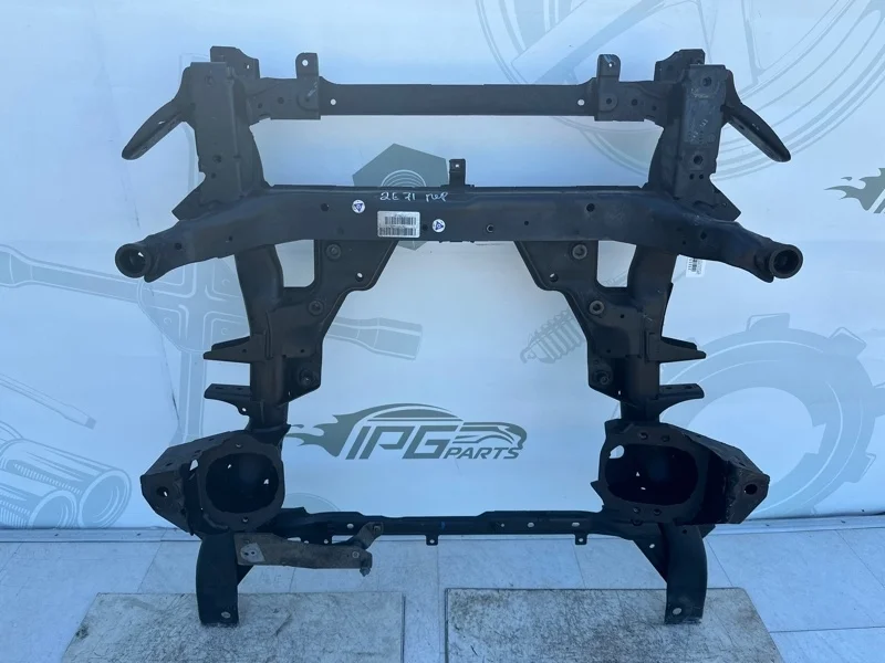 Подрамник передний BMW X6 2013 E71