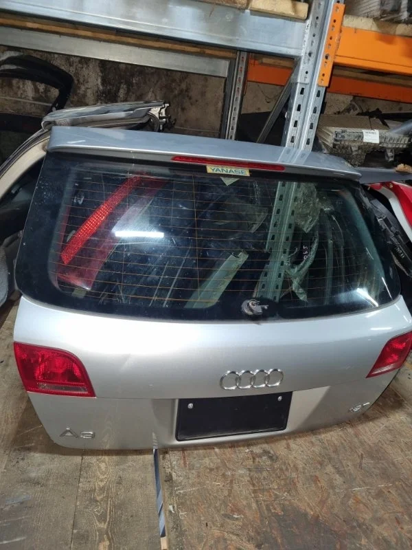 Крышка багажника Audi A3 2008 8P1