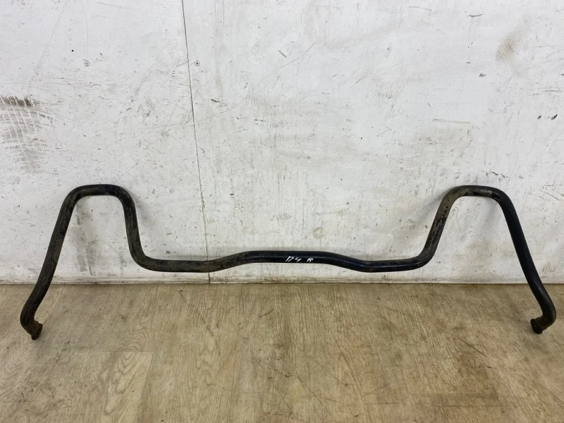 СТАБИЛИЗАТОР ПОПЕРЕЧНОЙ УСТОЙЧИВОСТИ Mitsubishi Pajero 4 2006- MR418549 V87W 4M41, задний