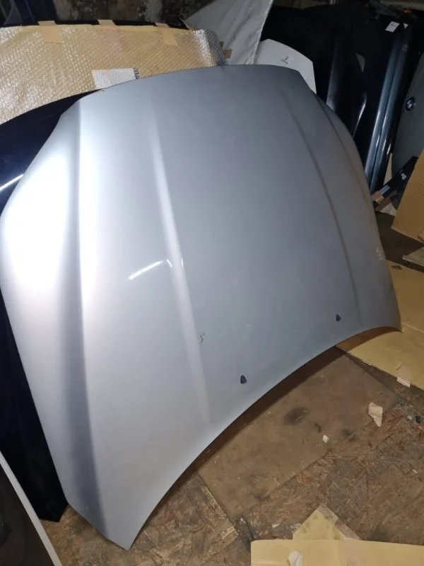 Капот Volvo V70 2009 BW