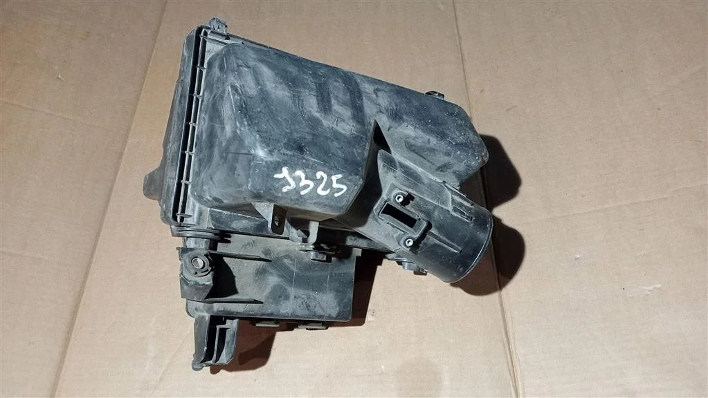Б.у. корпус воздушного фильтра NISSAN TEANA J32 NISSAN TEANA J32