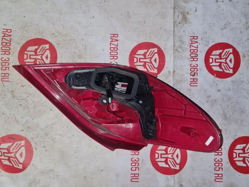 Фонарь Peugeot 207 2011 WC