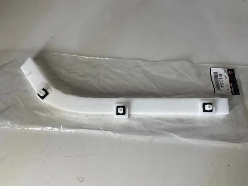 КРОНШТЕЙН БАМПЕРА MITSUBISHI LANCER 10 2007 6410C544 CY1A 4A91, правый