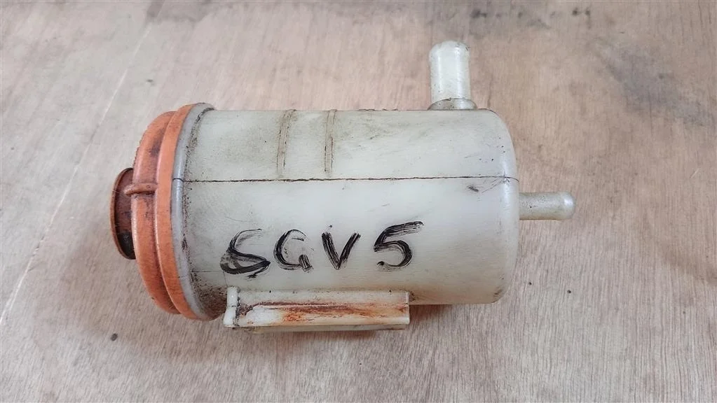 Б.у. бачок гидроусилителя SUZUKI GRAND VITARA SQ625 SUZUKI GRAND VITARA SQ625