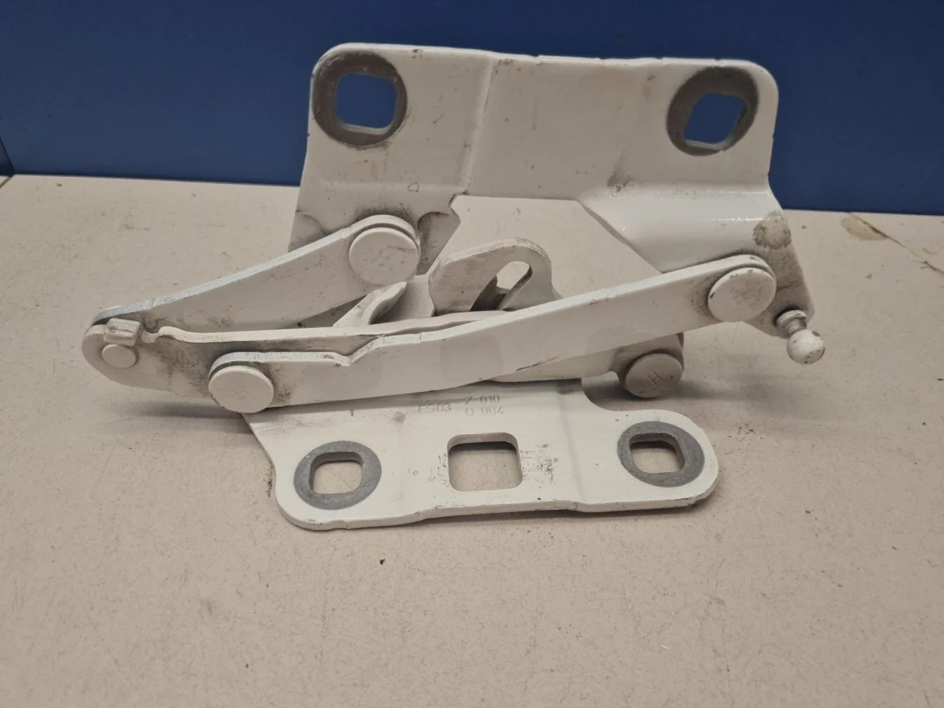 Петля капота правая для Mercedes GLE-klasse C292 Coupe 2015-2019