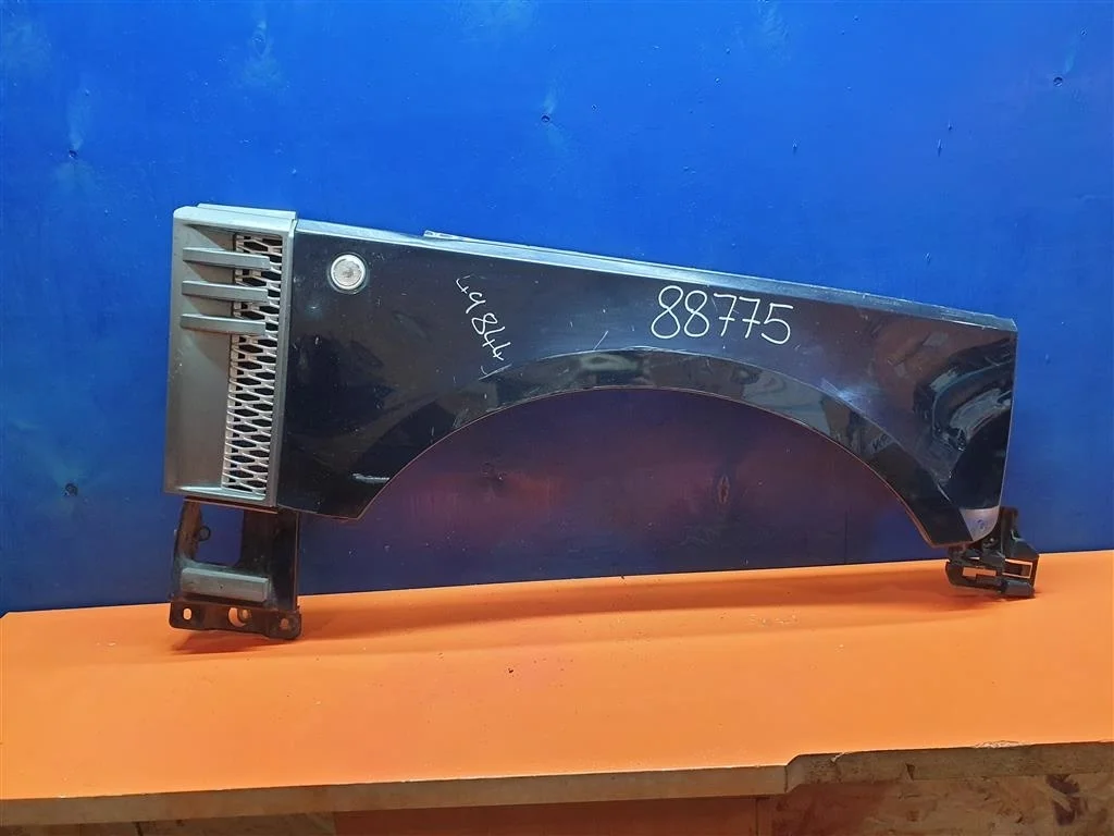 Крыло переднее правое RR 3 2001-2012 ASB760061