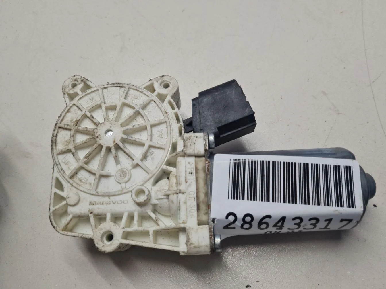 Моторчик стеклоподъёмника задний правый для BMW 5 E60 2002-2010