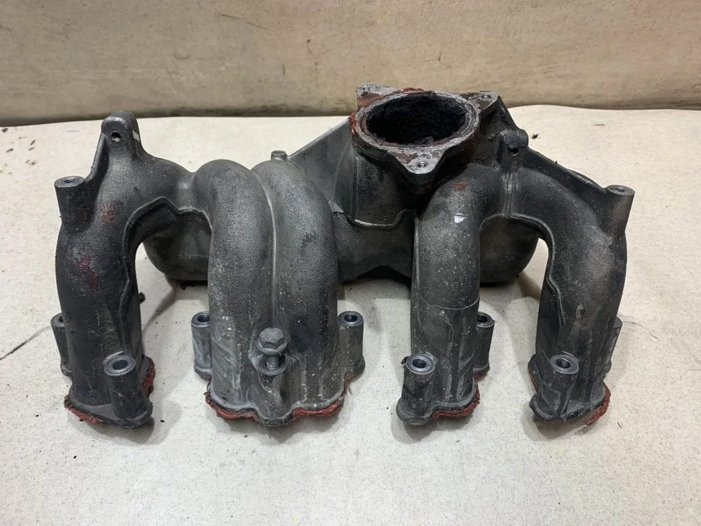 Коллектор впускной VW Touareg 1