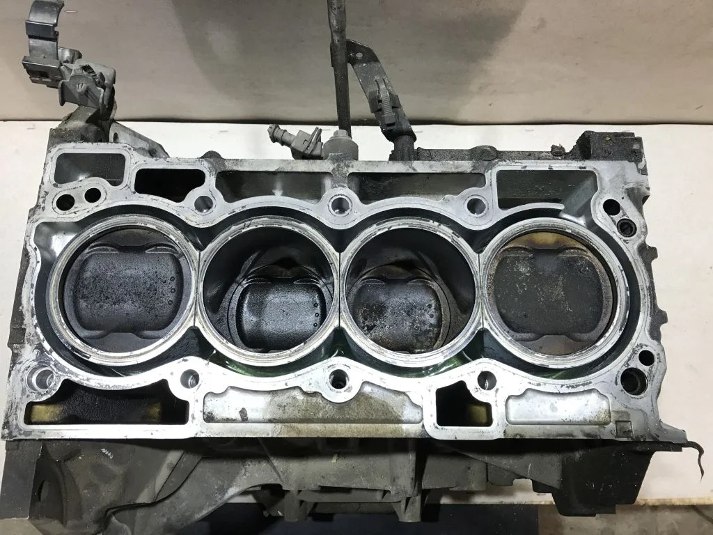 Блок двигателя Nissan Qashqai,  X-Trail