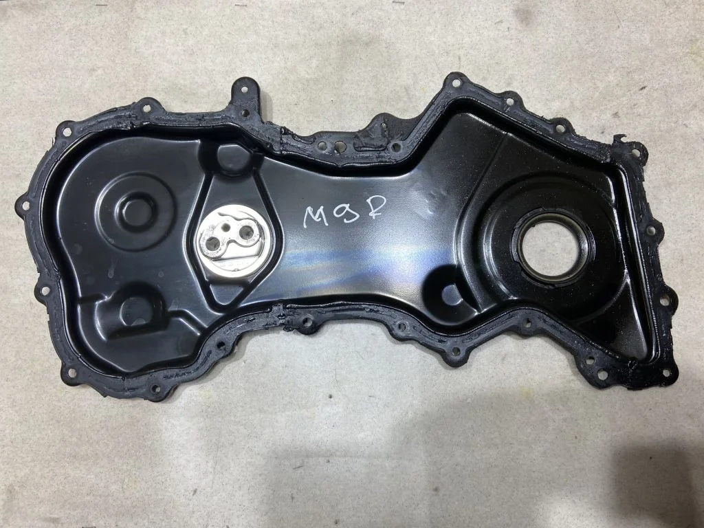 Крышка двигателя Nissan X-Trail T31