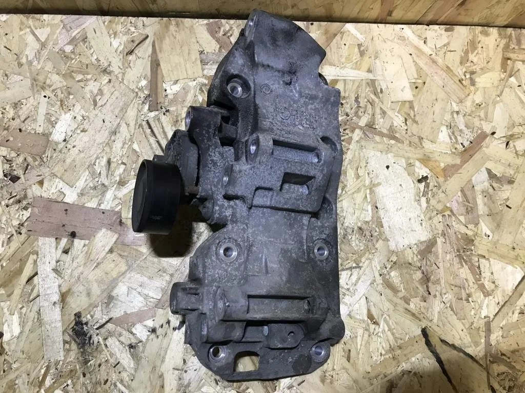 Кронштейн генератора BMW N47 N57