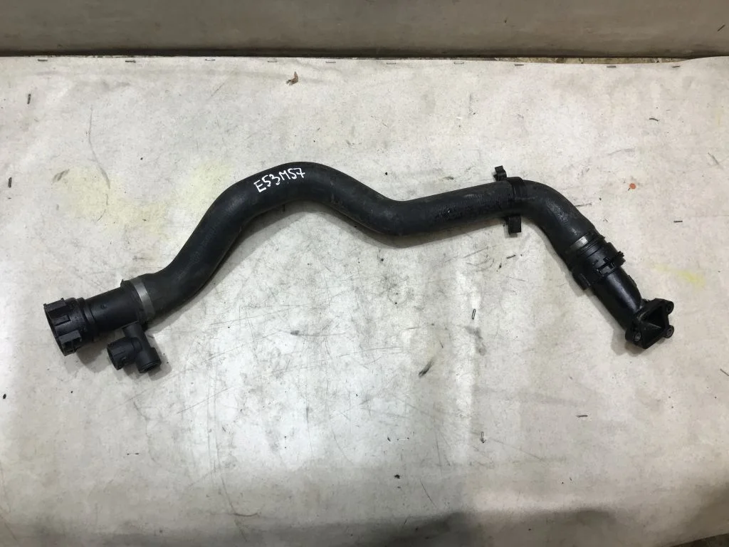 Патрубок системы охлаждения BMW E53