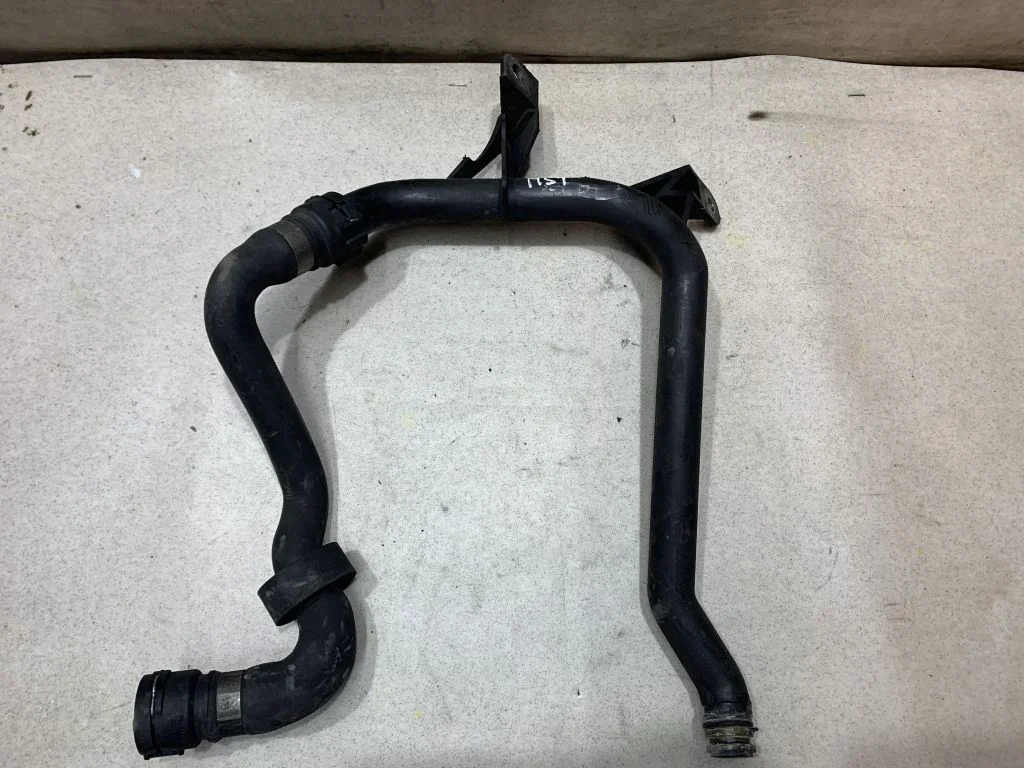 Патрубок охлаждения BMW X5 E53