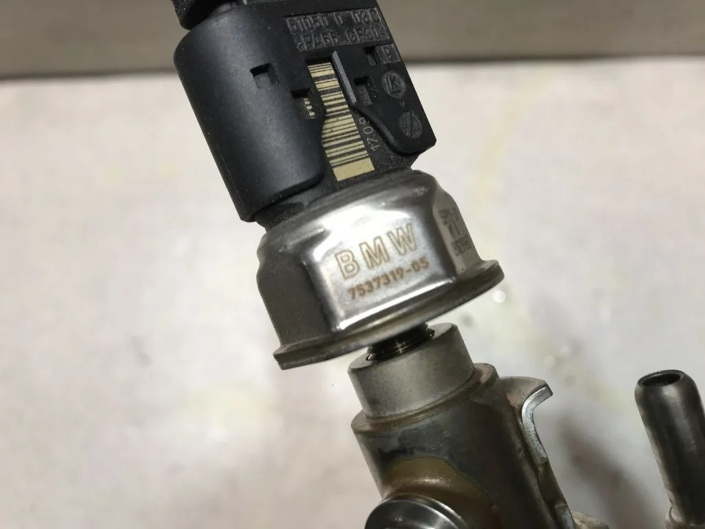 Датчик высокого давления BMW E90