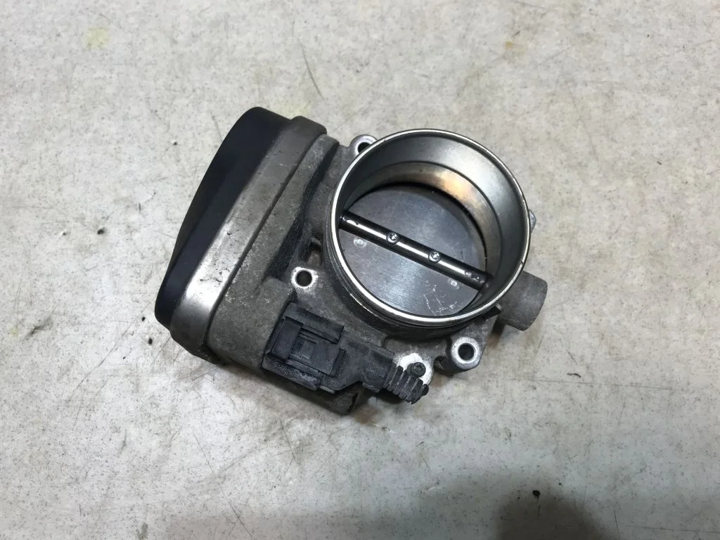 Дроссельная заслонка BMW X5 E53 M54