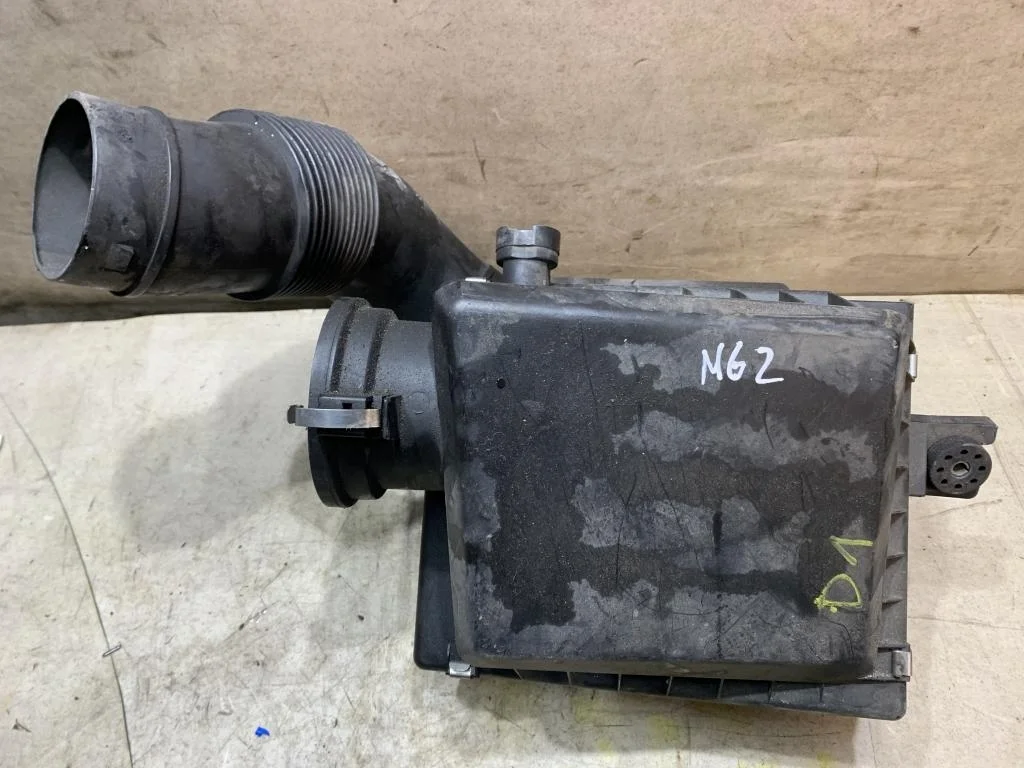 Корпус воздушного фильтра BMW X5 E53