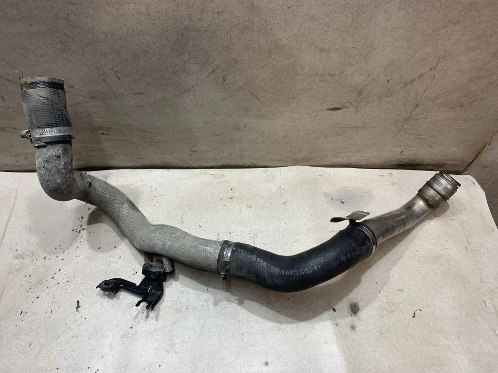 Патрубок  Nissan X-Trail T31