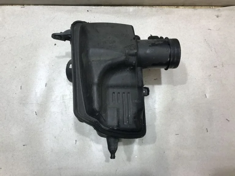 Корпус фильтра Nissan X-Trail T31