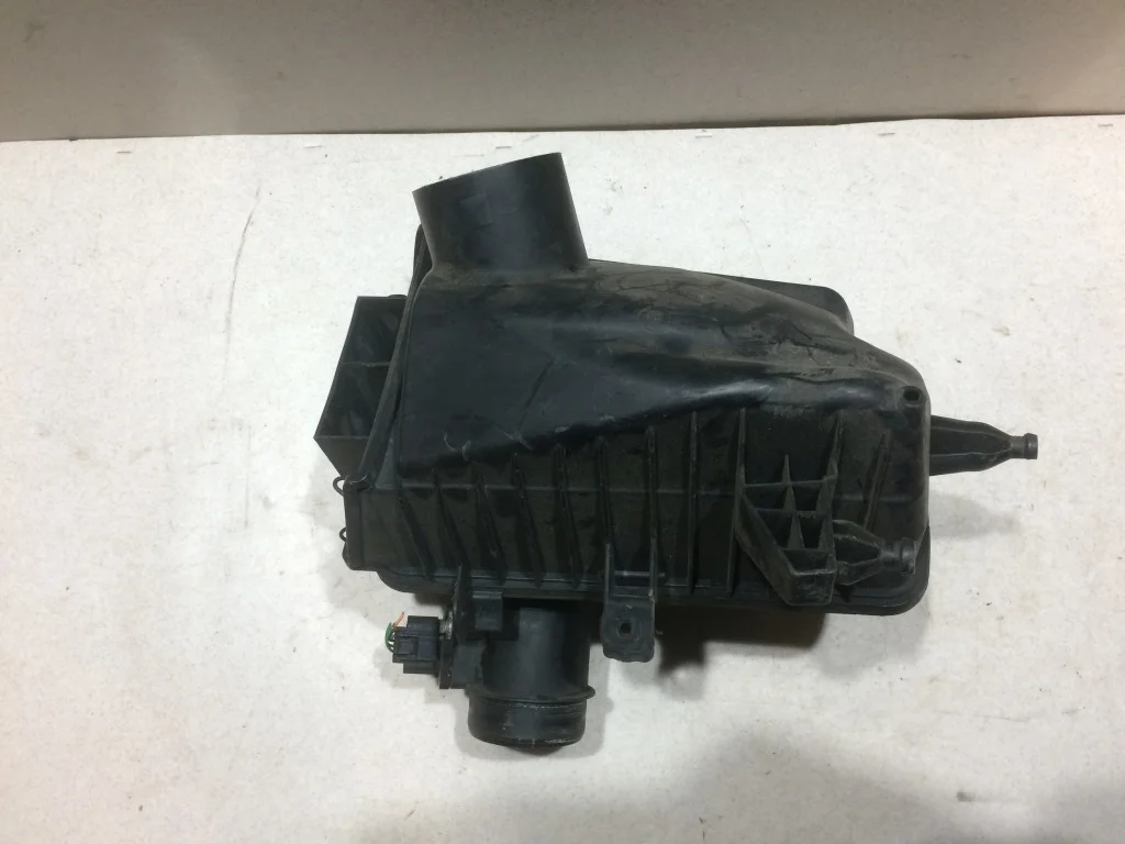 Корпус фильтра Nissan Qashqai J10