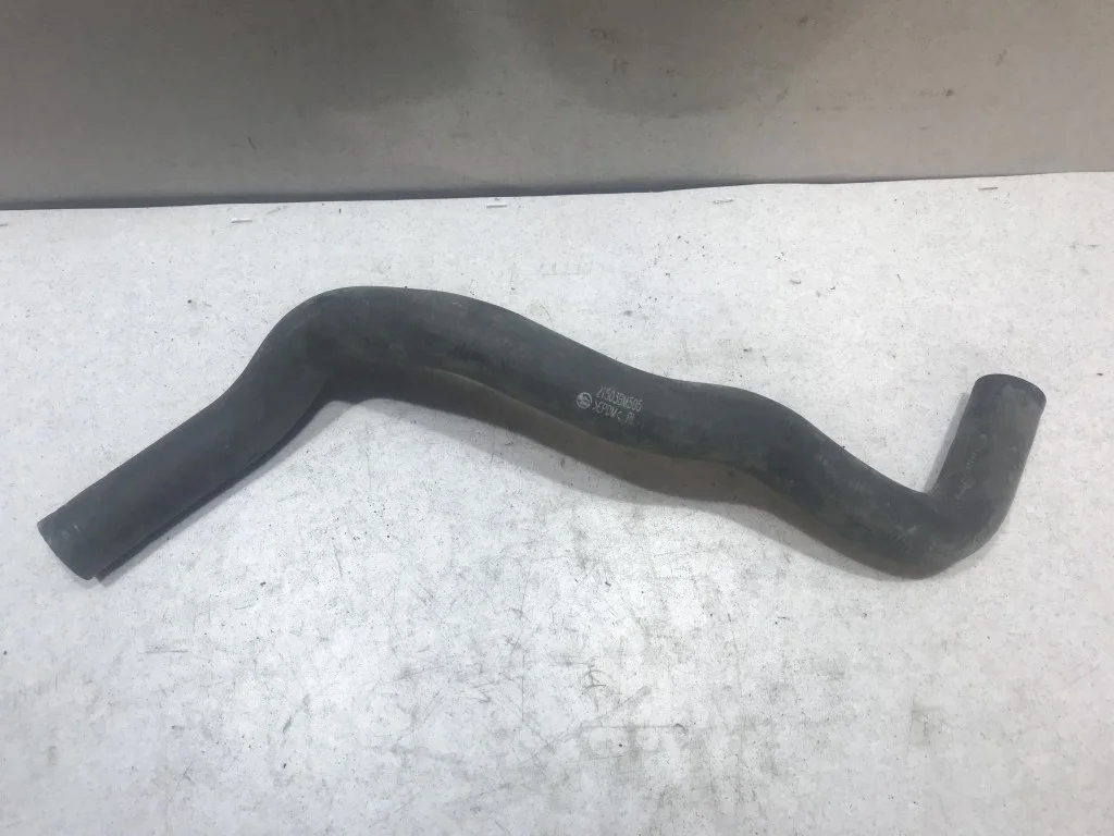 Патрубок радиатора Nissan Primera P12