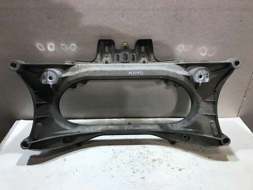 Подрамник передний Lexus IS 250 350