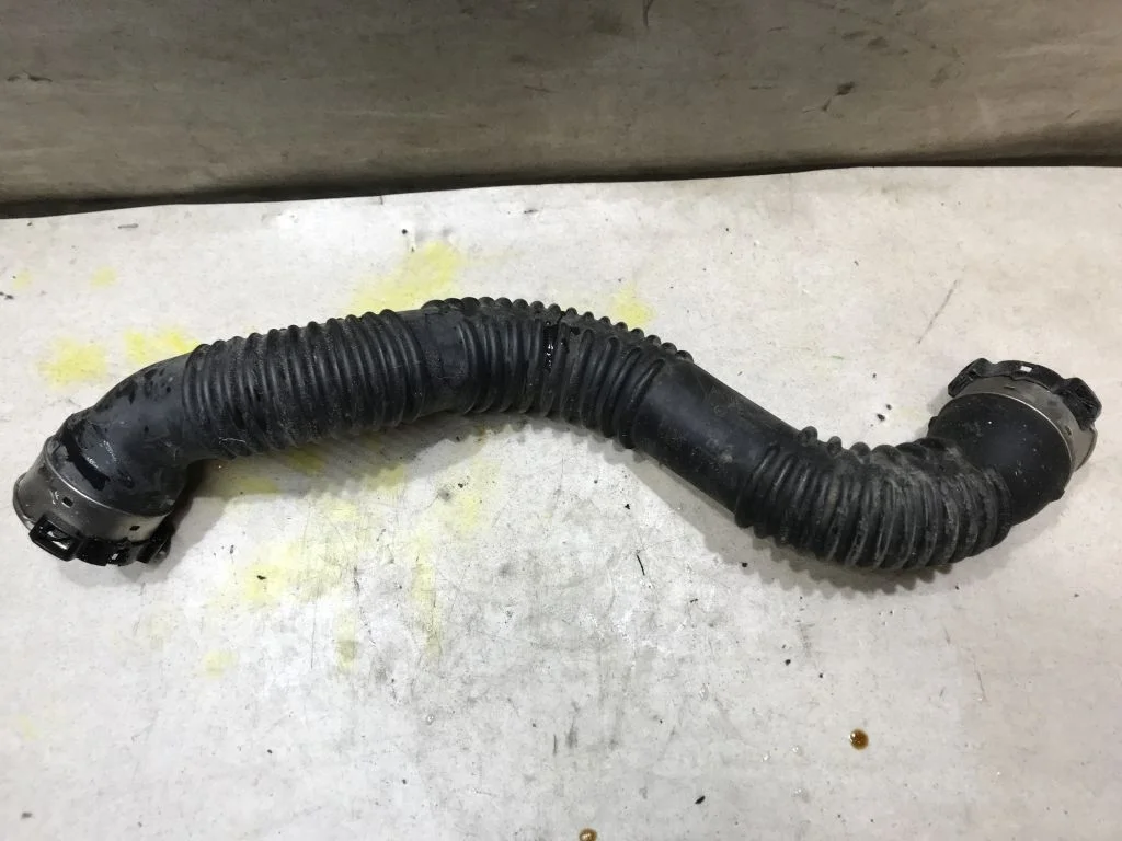 Патрубок интеркулера Mercedes