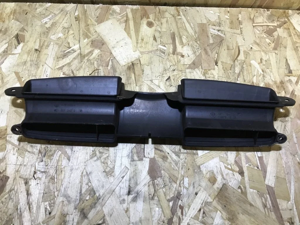 Корпус воздухозаборника BMW 3 E90 E84