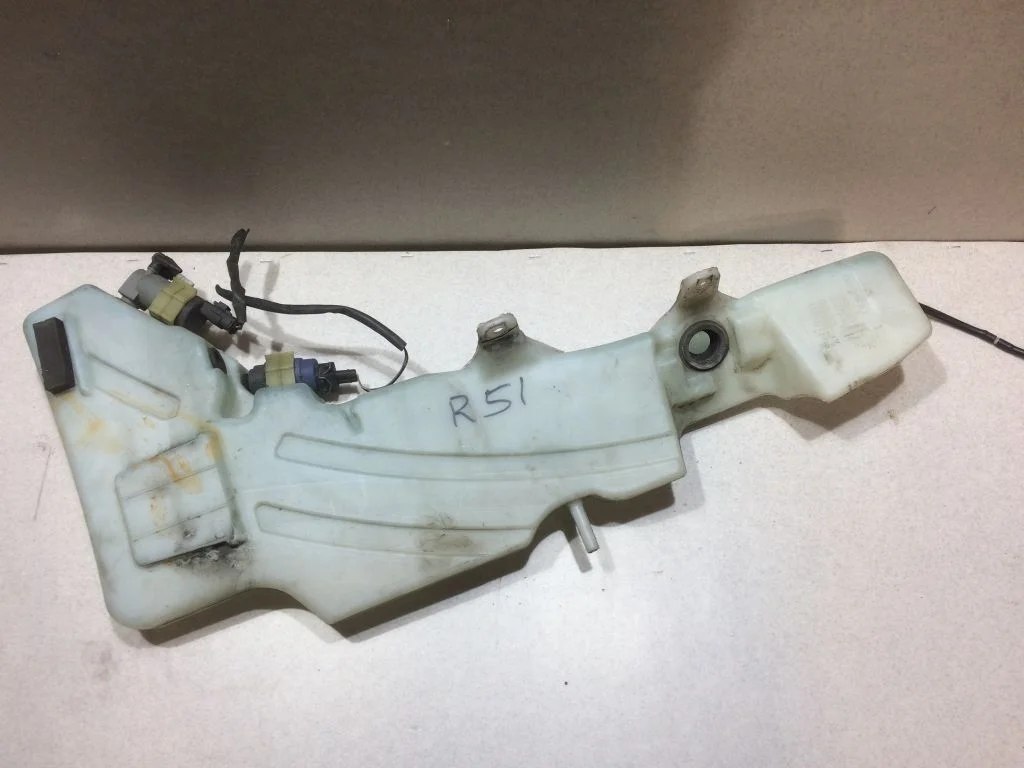 Бачок омывателя Nissan Pathfinder R51