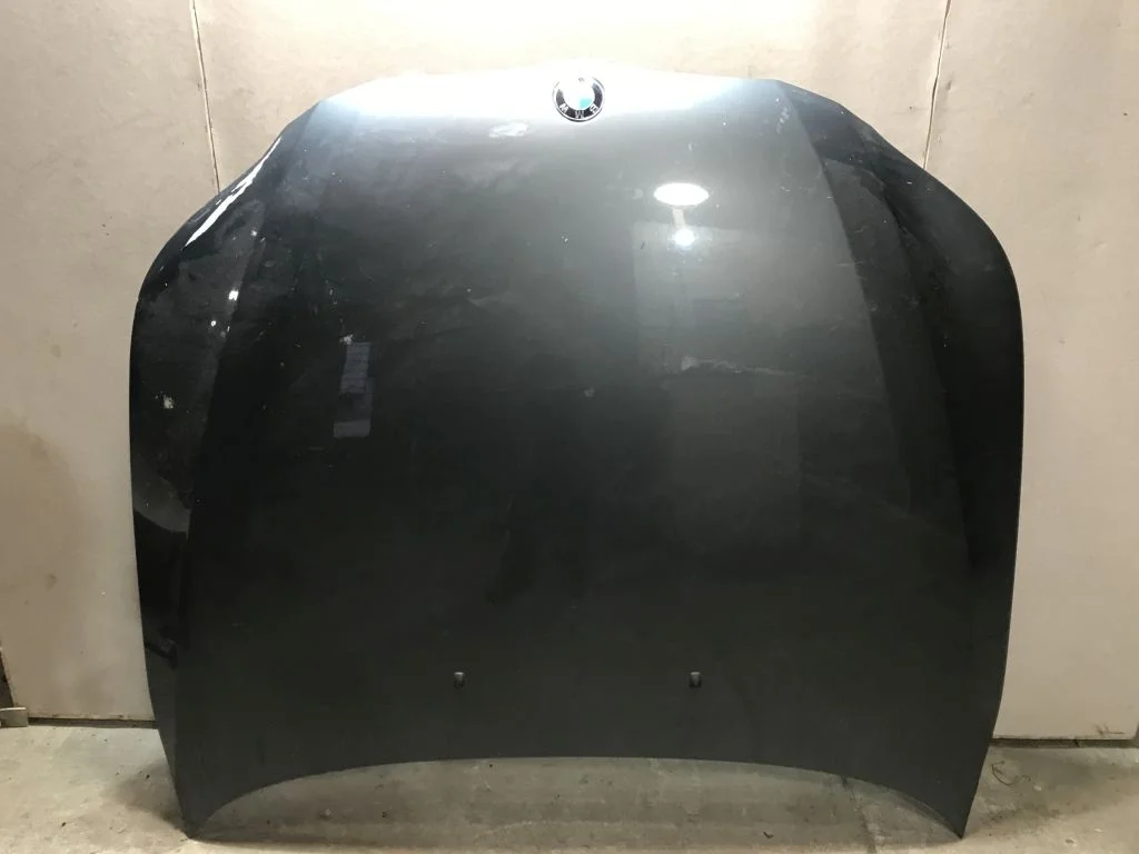 Капот BMW E60 Дефект