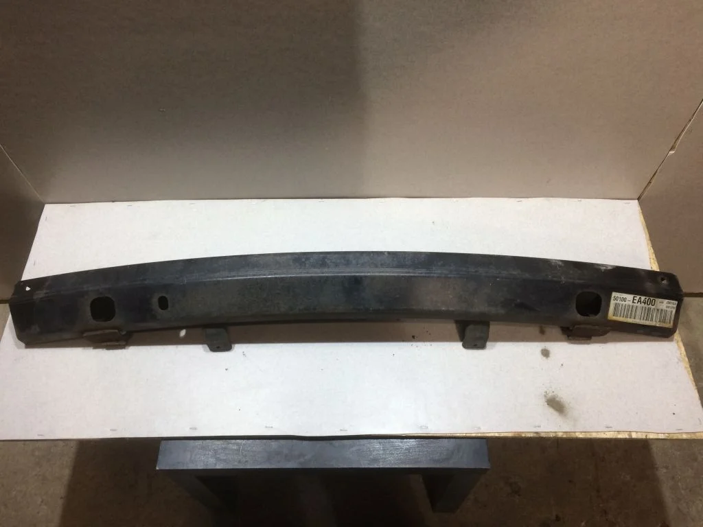 Усилитель бампера Nissan Pathfinder R51