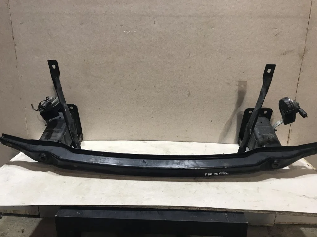 Усилитель бампера передний BMW X5 E70